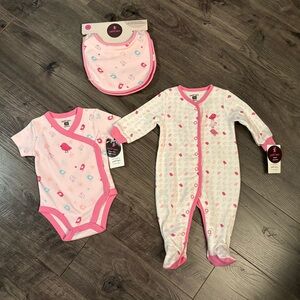 New Petit Lem girls lot sleeper onesie bib set